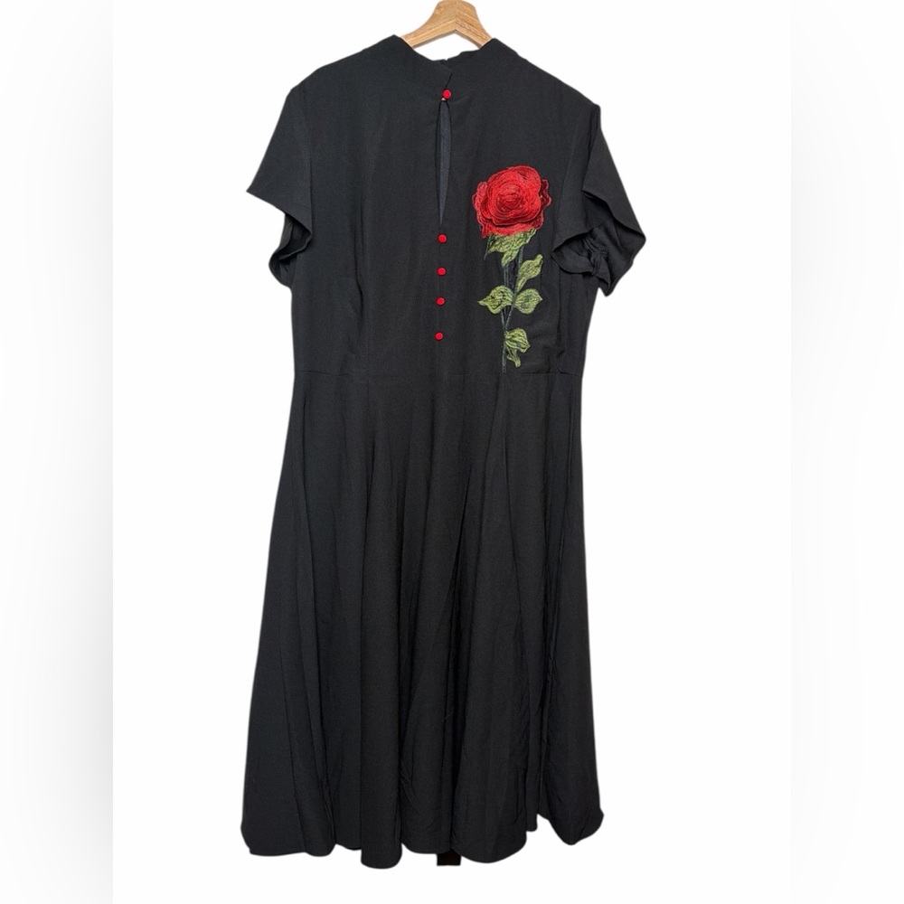 Unique Vintage Red Rose Appliqué Swing Dress in Black Plus Size 2X